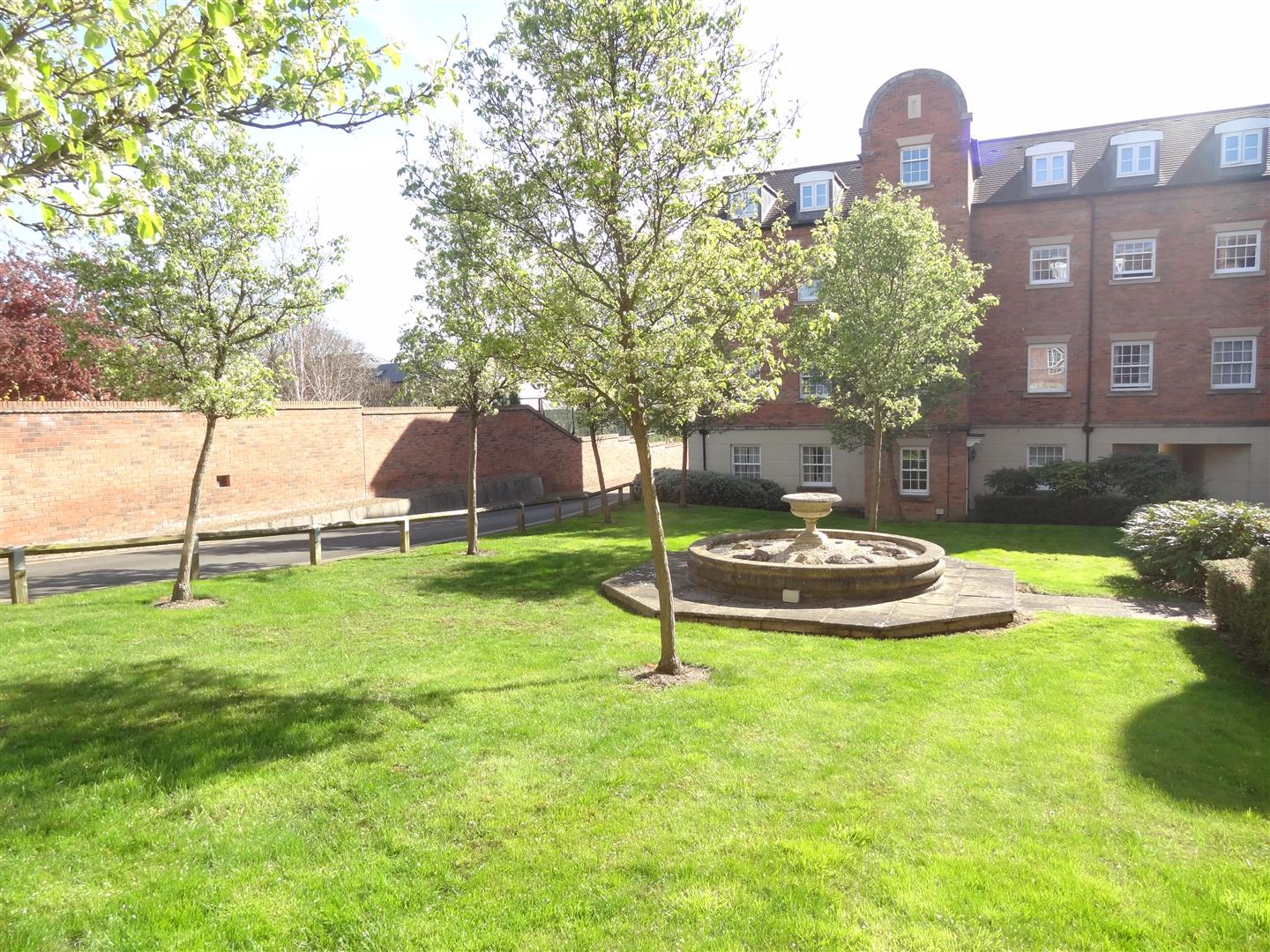 22 Belgravia Court Abbey Foregate, Shrewsbury, SY2 6BW To Let